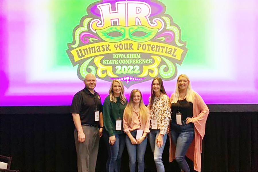 HRM students at the Iowa SHRM Conference